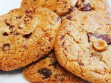 Cookies aux pépites de chocolat, fleur de sel et noisettes