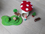 Création en feutrine : une maison champignon pour nos figurines