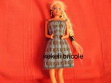 Robe grise et bleue pour poupée Barbie