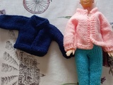 Veste bleue ou rose pour poupée Barbie