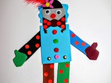Activité enfant: Clown articulé en papier mousse